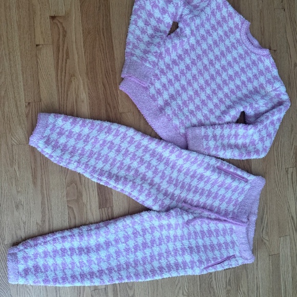 NWOT Skims Matching Pullover and Pants Set Houndstooth Pink S/M - Picture 4 of 11